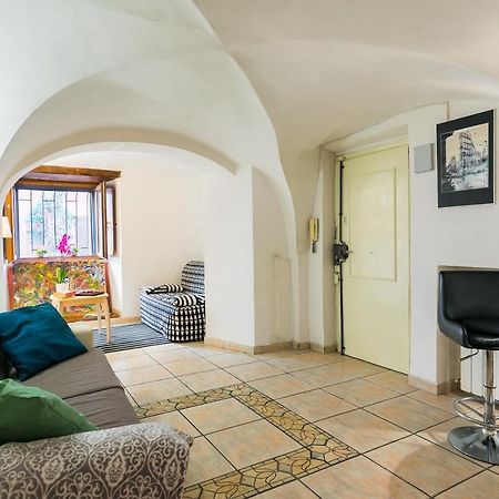 Moro 50 - Loft In Trastevere ローマ エクステリア 写真