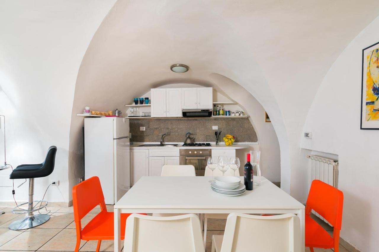 Moro 50 - Loft In Trastevere ローマ エクステリア 写真